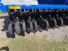 items/80fbd2876c40ef11b4ad0022488ff517/landoll5530-42x7foldinggraindrill_557885ab0e854ba09e2c3439fd5f6bc4.jpg