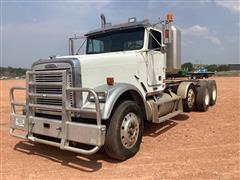 2000 Freightliner FLD120 Classic Tri/A Day Cab Truck Tractor 