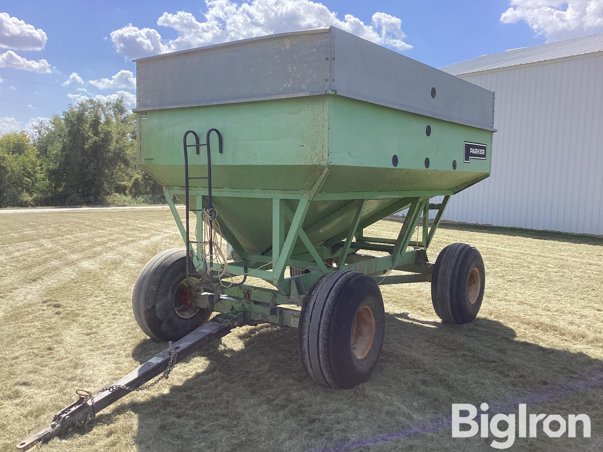 Parker 2600 Grain Wagon 