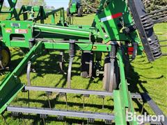 items/814bf2b9490ef0119d476045bd49d9c9/1995-john-deere-980-30-field-cultivator_2fa7f03fa5d04c70864fff54d12aa208.jpg