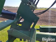 items/814bf2b9490ef0119d476045bd49d9c9/1995-john-deere-980-30-field-cultivator_44374bfd7b04474e9ddeb3f28913d897.jpg