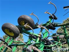 items/814bf2b9490ef0119d476045bd49d9c9/1995-john-deere-980-30-field-cultivator_63a1287e0a6842f9b85976adef30022a.jpg