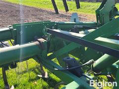 items/814bf2b9490ef0119d476045bd49d9c9/1995-john-deere-980-30-field-cultivator_7a91d971c7ed4c508405e5e0c271b65a.jpg