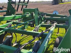 items/814bf2b9490ef0119d476045bd49d9c9/1995-john-deere-980-30-field-cultivator_a0d67a9e41154feb906336522b74db03.jpg