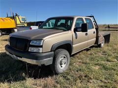 2004 Chevrolet Silverado 2500 HD 4x4 Crew Cab Flatbed Pickup 