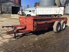 Case IH 1570 Manure Spreader 