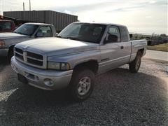 2001 Dodge RAM 1500 4x4 Extended Cab Pickup 