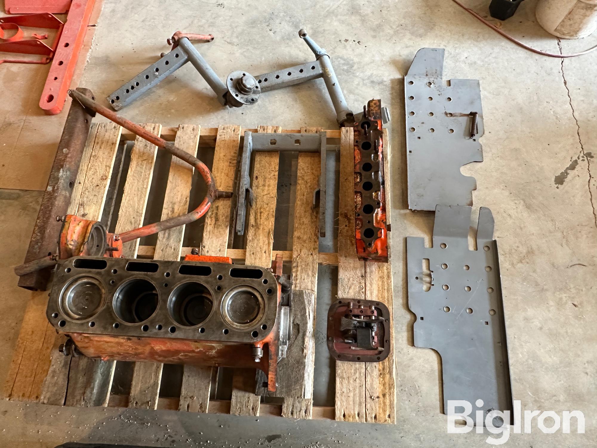 Allis-Chalmers D10 - D12 Engine & Parts Assortment 