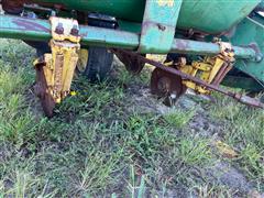 items/829f96c6c142ee11a81c00224890d91b/johndeere12504rowplanter_5ff98bec86c54e07bda1866f70926668.jpg