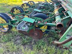 items/829f96c6c142ee11a81c00224890d91b/johndeere12504rowplanter_e4b034c607414eed907020e4a492dd28.jpg