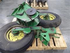 John Deere 1720 Mechanical Seed Transmission Drive Wheels & Hex Shafts 