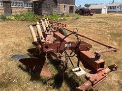 1979 International 710 Moldboard Plow 