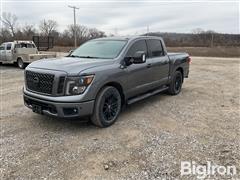 2019 Nissan Titan SL Crew Cab Pickup 