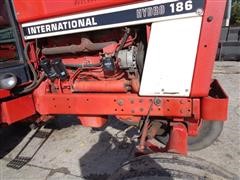 items/83661bba7f37ec11a3ee0003fff90bee/international186hydro2wdtractor-2_866906e7be864cb5b52428313212943c.jpg