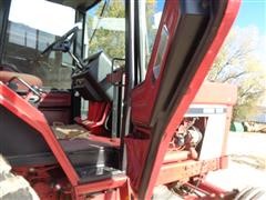 items/83661bba7f37ec11a3ee0003fff90bee/international186hydro2wdtractor-2_ef945e93e01c4d159685f5103554f687.jpg