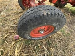 items/83a7cb74a160ed11a76e0003fff934d4/caseih6862wdtractorwfarmhandf11loader_59f8a316b3f142418b1cf72651be1291.jpg