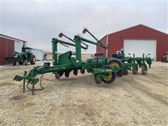 John Deere 7200 16 Row Planter 