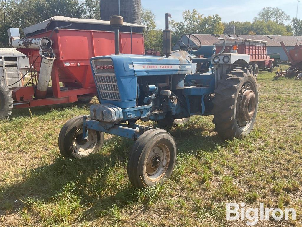 1974 Ford 5000 2WD Tractor 