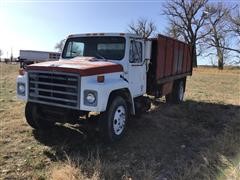 1984 International 1724 S/A Grain Truck 