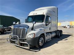 2016 Freightliner Cascadia 125 T/A Truck Tractor 