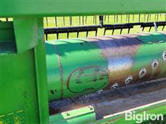 items/84a2bf444a0ef0119d476045bd488df1/john-deere-920-flex-header-w-cart_1b75475dffc6494393891050ebfa1119.jpg