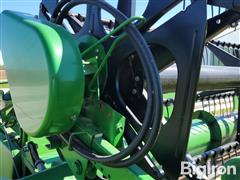 items/84a2bf444a0ef0119d476045bd488df1/john-deere-920-flex-header-w-cart_2858d23d7cf447219781f0504adf8390.jpg