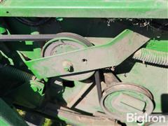 items/84a2bf444a0ef0119d476045bd488df1/john-deere-920-flex-header-w-cart_2b410914bf1c49aaaf5d6573023991bb.jpg