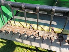 items/84a2bf444a0ef0119d476045bd488df1/john-deere-920-flex-header-w-cart_740902dfdb244ea69ecbfe2539419455.jpg