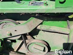 items/84a2bf444a0ef0119d476045bd488df1/john-deere-920-flex-header-w-cart_af824ee2e7d64d01ae55d25d6101f877.jpg