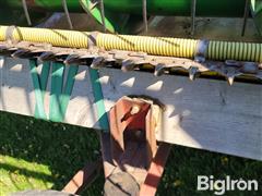 items/84a2bf444a0ef0119d476045bd488df1/john-deere-920-flex-header-w-cart_d9b5094c20fc43ddb965d389f80fa06c.jpg
