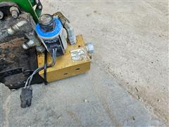 items/84c2737ec756ef11a4e6000d3a62e002/johndeereplantervdrhydraulicdriveunits_6ba9e119e38a421599d16250f2f2b06f.jpg