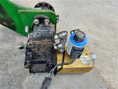 items/84c2737ec756ef11a4e6000d3a62e002/johndeereplantervdrhydraulicdriveunits_ff4307abbd5c4c5cae8e9a4da65f37b6.jpg