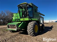 John Deere 8820 Combine 