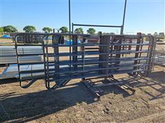 Behlen Livestock Panels W/Walk Through Gate Panel 