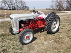 1954 Ford 640 2WD Tractor 
