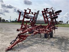 Case IH 4300 26' Field Cultivator 