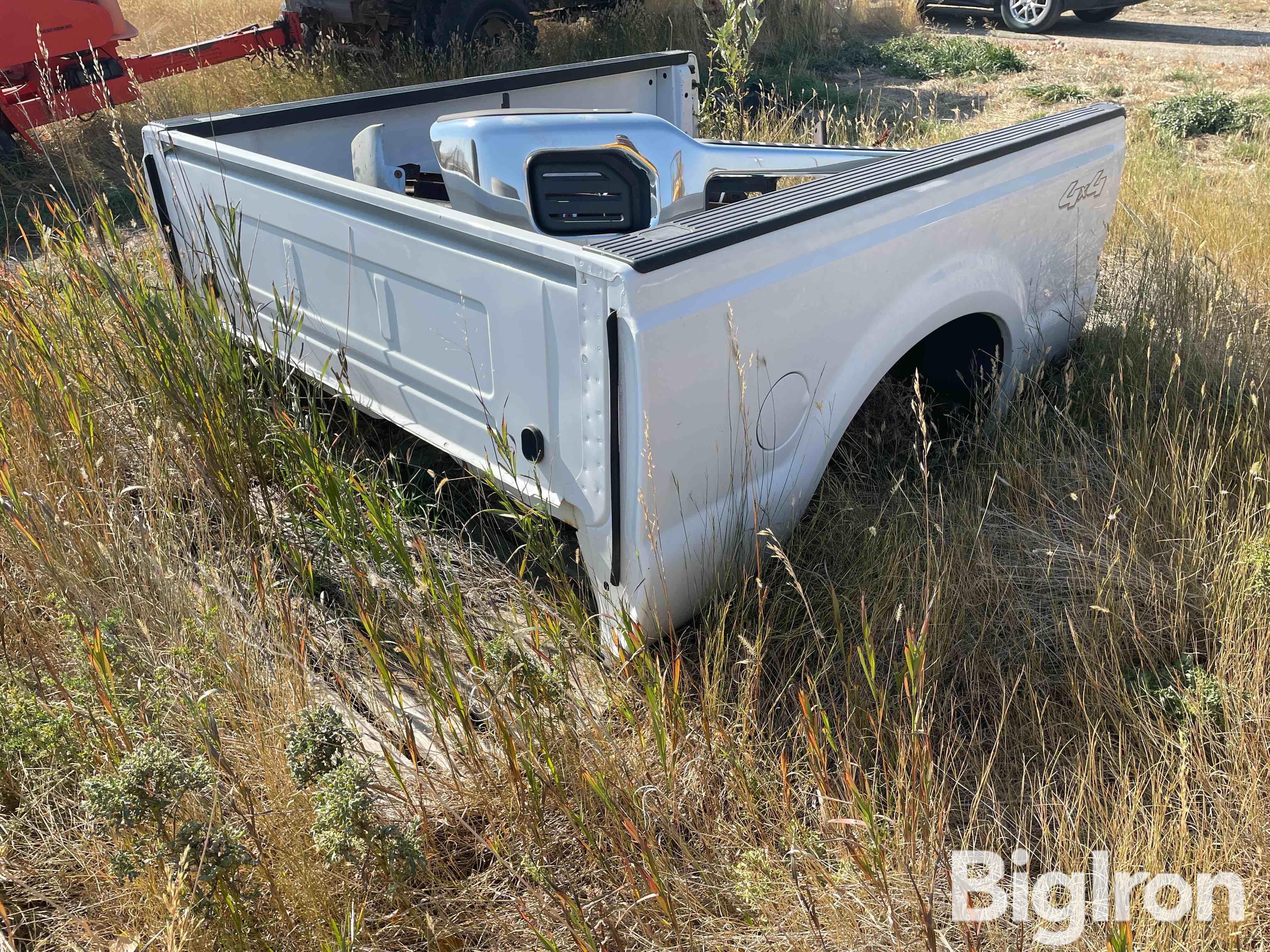 2008 Ford Pickup Box & Bumpers 