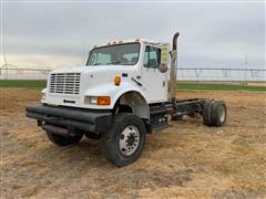 1998 International 4900 4x4 Cab & Chassis 