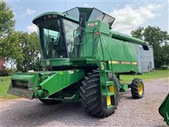 1989 John Deere 9500 2WD Combine 