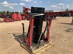 2017 Mahindra 2540L Loader W/68” Bucket 