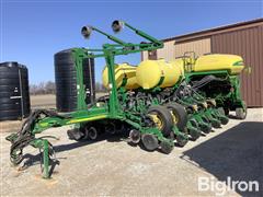 2010 John Deere 1770NT Planter 