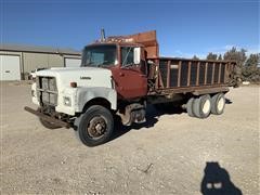 1989 Ford L8000 T/A Manure Spreader Truck 