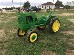 1941 John Deere LA 2WD Tractor 