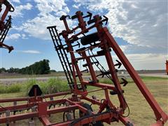 items/871501dd5b36ee11a81c0022488cca71/hesston2210fieldcultivator-19_9467df5631b346ebb88df426be4c4769.jpg