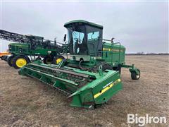 1997 John Deere 4890 Self-Propelled Windrower 