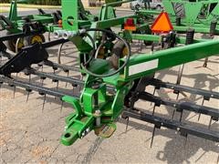 items/87bb35e7f547ed1197b00003fff9401b/johndeere2410chiselplow-4_2112c1e2abfb470f9c8b3accf75e51ab.jpg