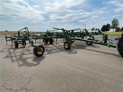 items/87bb35e7f547ed1197b00003fff9401b/johndeere2410chiselplow-4_55f578a8c5e94cfcb50d4aa81e94e2d4.jpg