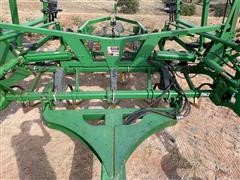 items/87bb35e7f547ed1197b00003fff9401b/johndeere2410chiselplow-4_6d5ba61db1a84413b338c6861d1199e2.jpg