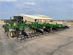 items/87bb35e7f547ed1197b00003fff9401b/johndeere2410chiselplow-4_c64b483a052e46cc85c2f021aef00093.jpg