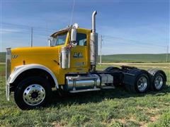 2006 Freightliner FLD120 T/A Truck Tractor 